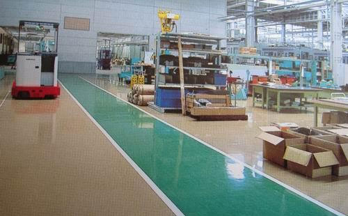 应该如何预防定日环氧地坪出现发白的现象